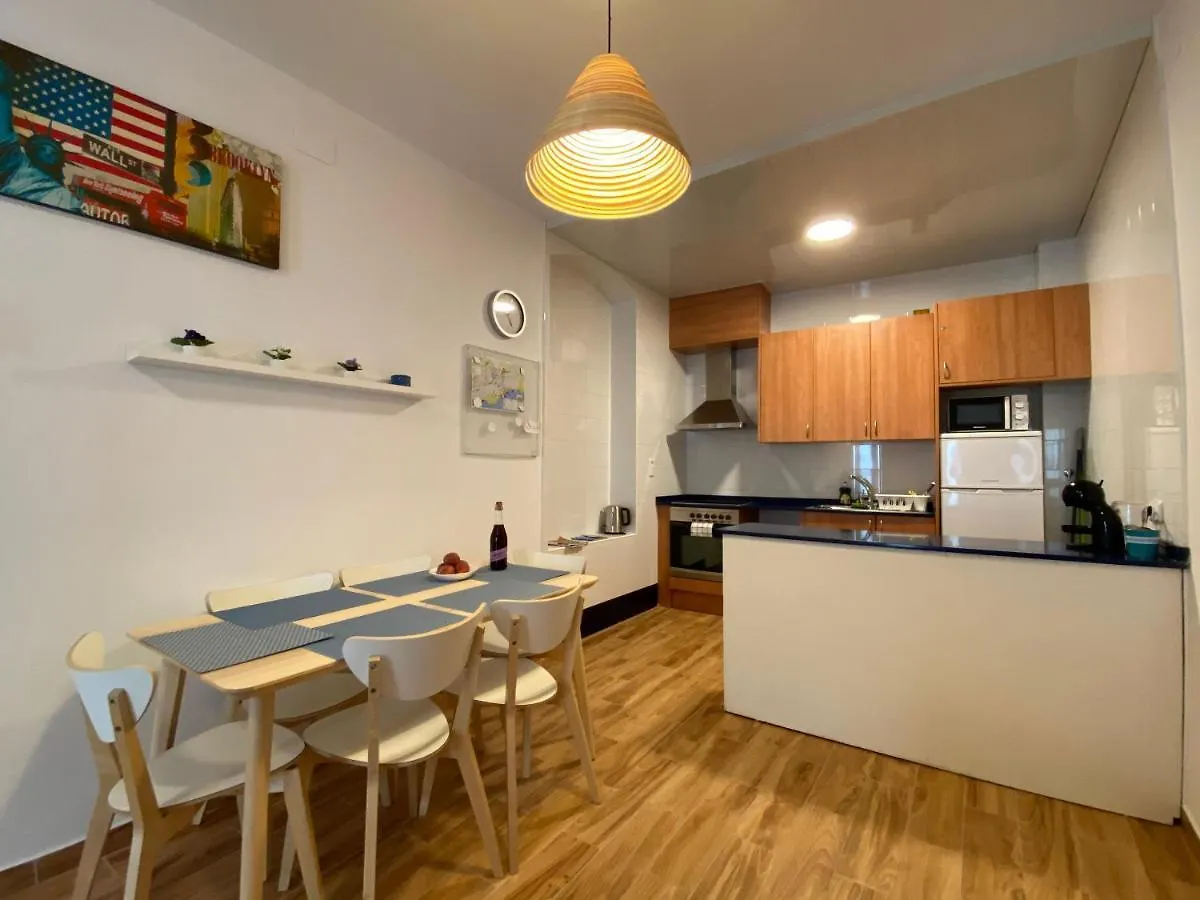 Apartments Sant Lluis Center, 2 Min Walk From The Sea Льорет-де-Мар Испания