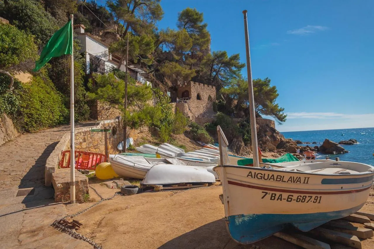 Apartments Sant Lluis Center, 2 Min Walk From The Sea Льорет-де-Мар