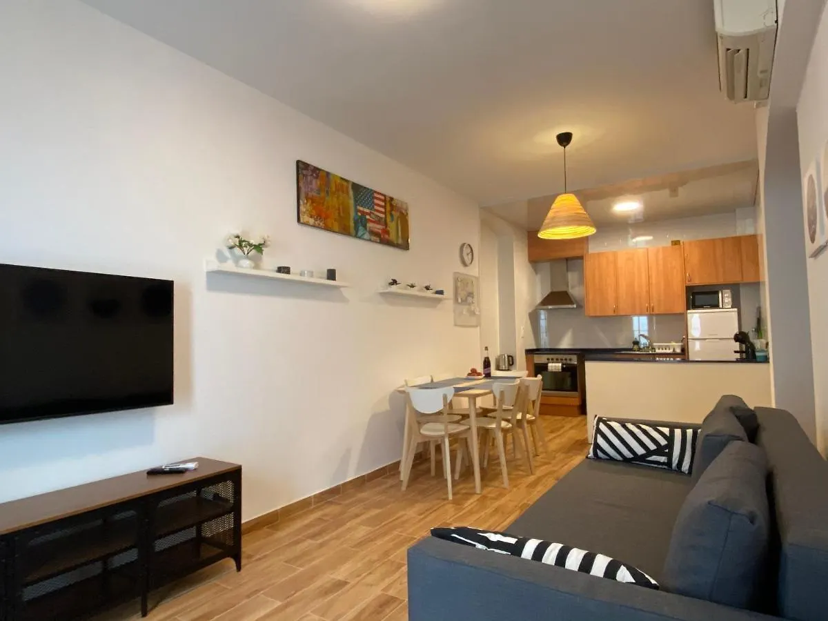 Apartments Sant Lluis Center, 2 Min Walk From The Sea Lloret de Mar 0*,