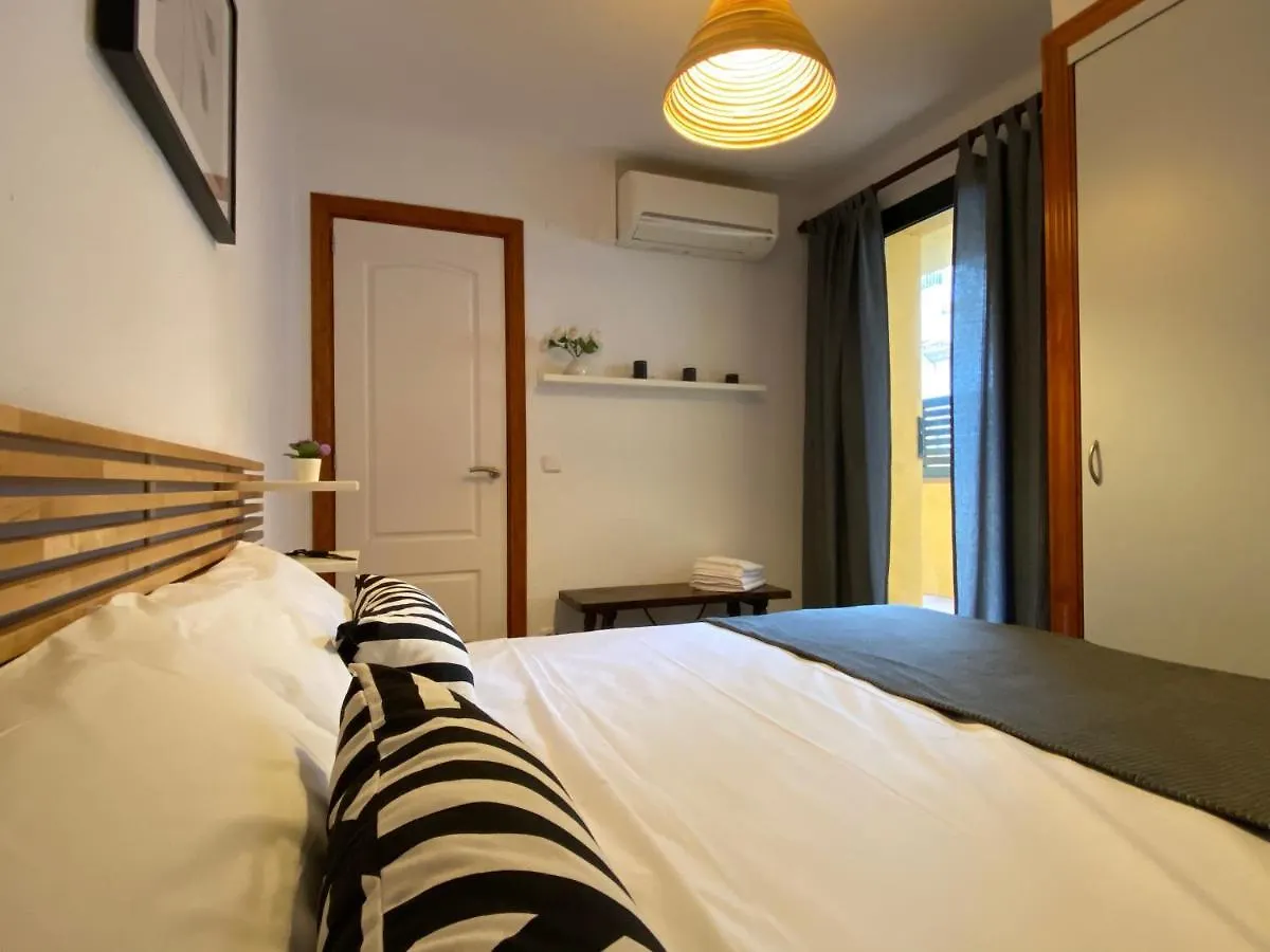 Apartments Sant Lluis Center, 2 Min Walk From The Sea Lloret de Mar