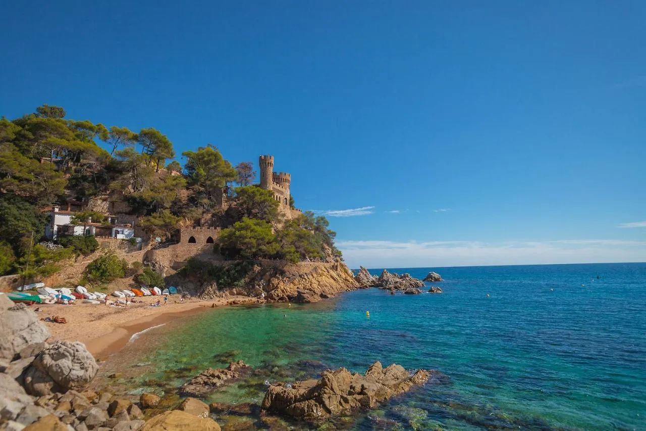 Apartments Sant Lluis Center, 2 Min Walk From The Sea Lloret de Mar